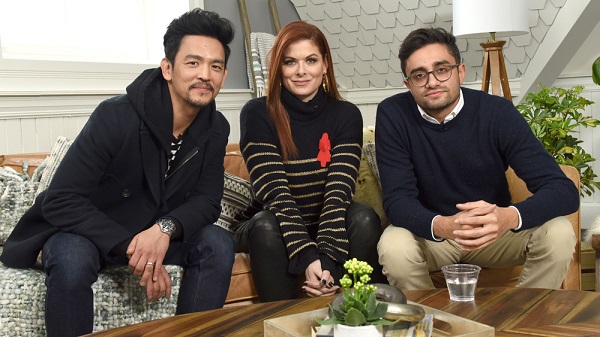 John Cho, Debra Messing y el director Aneesh Chaganty.